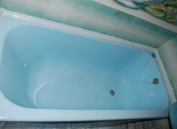 После реставрации: Старая ванна под снос